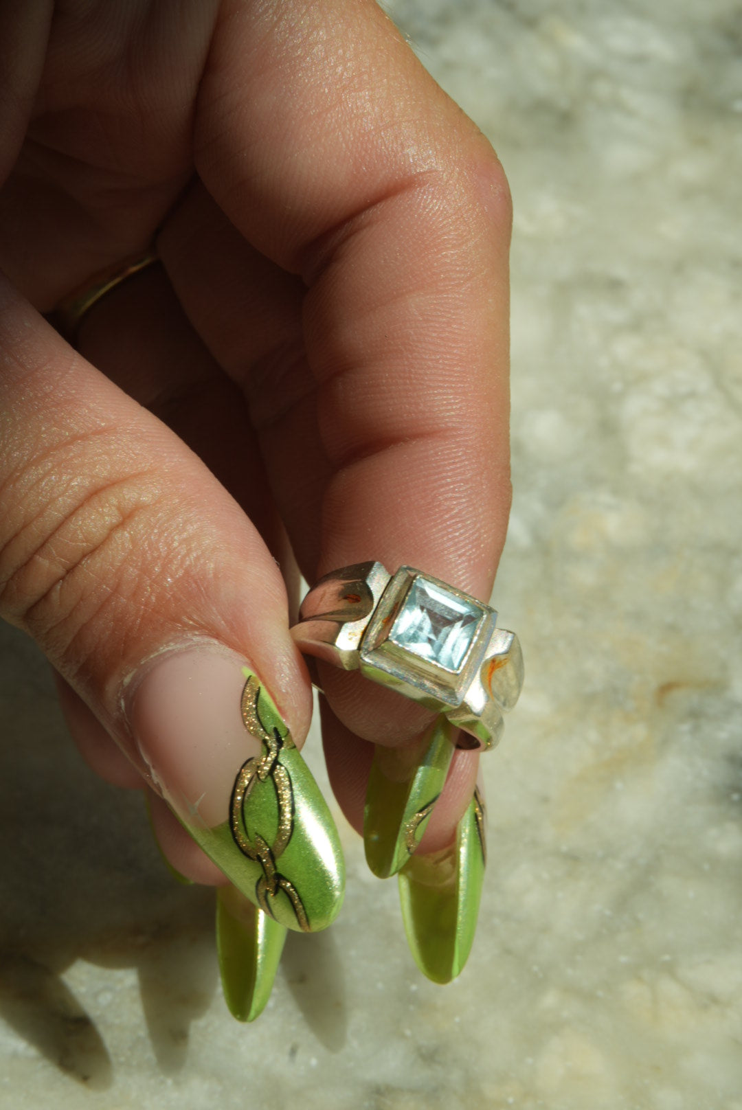 TEENY TOPAZ SZ 6