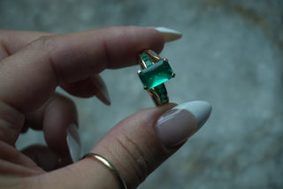 10K EMERALD RING