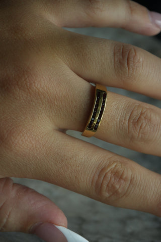 18K GARNET BAND
