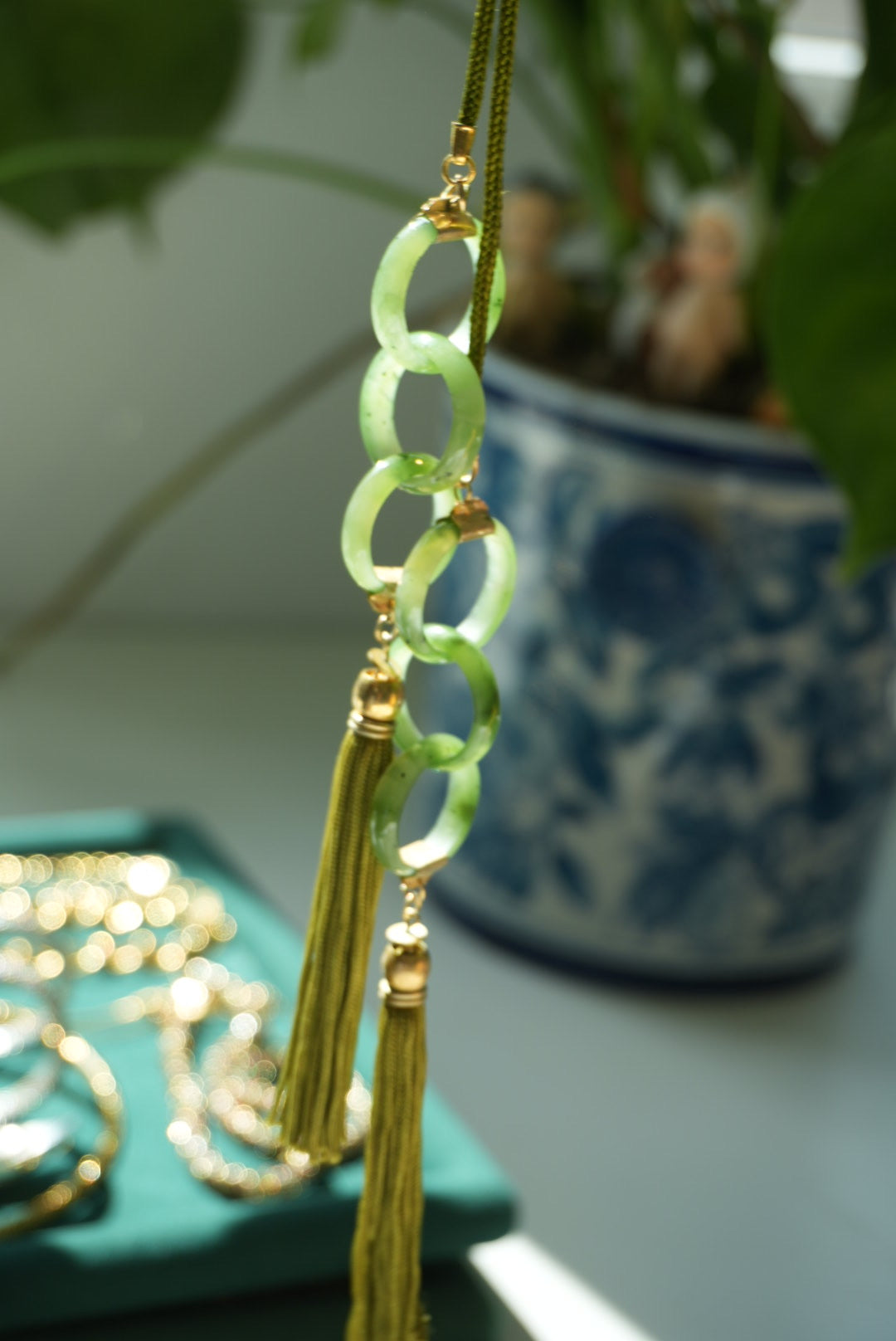 UNIQUE RARE JADE LARIAT