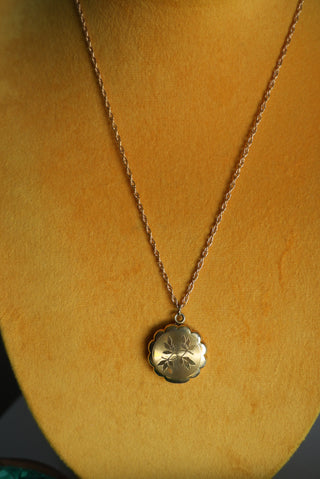 LA MODE LOCKET