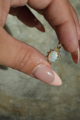 14K OPAL PENDANT