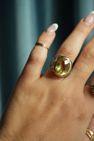 14K YELLOW QUARTZ RING