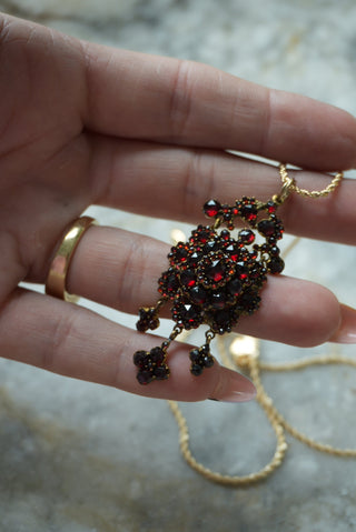 RICHEST GARNET CLUSTER