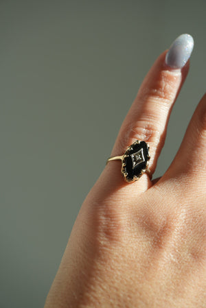 10K BLACK ONYX RING W DIAMOND SZ 4