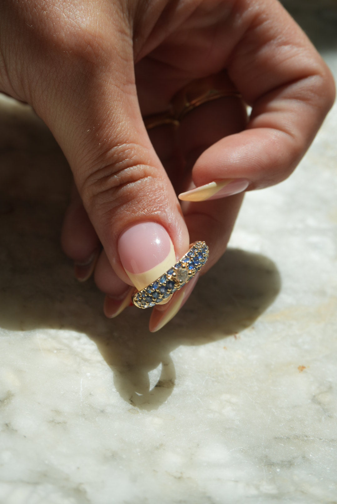 VINTAGE SAPPHIRE STACKER RING