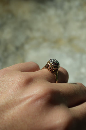 ANTIQUE RING