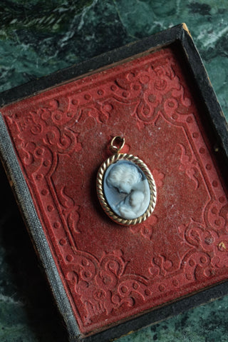 10k Mother Pendant