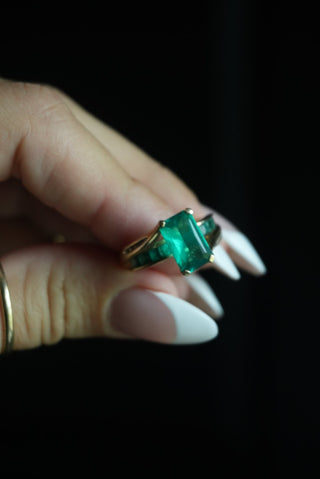 10K EMERALD RING