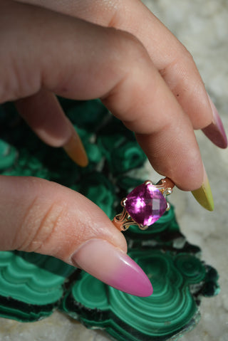 PINK SAPPHIRE GUSHER SZ 10
