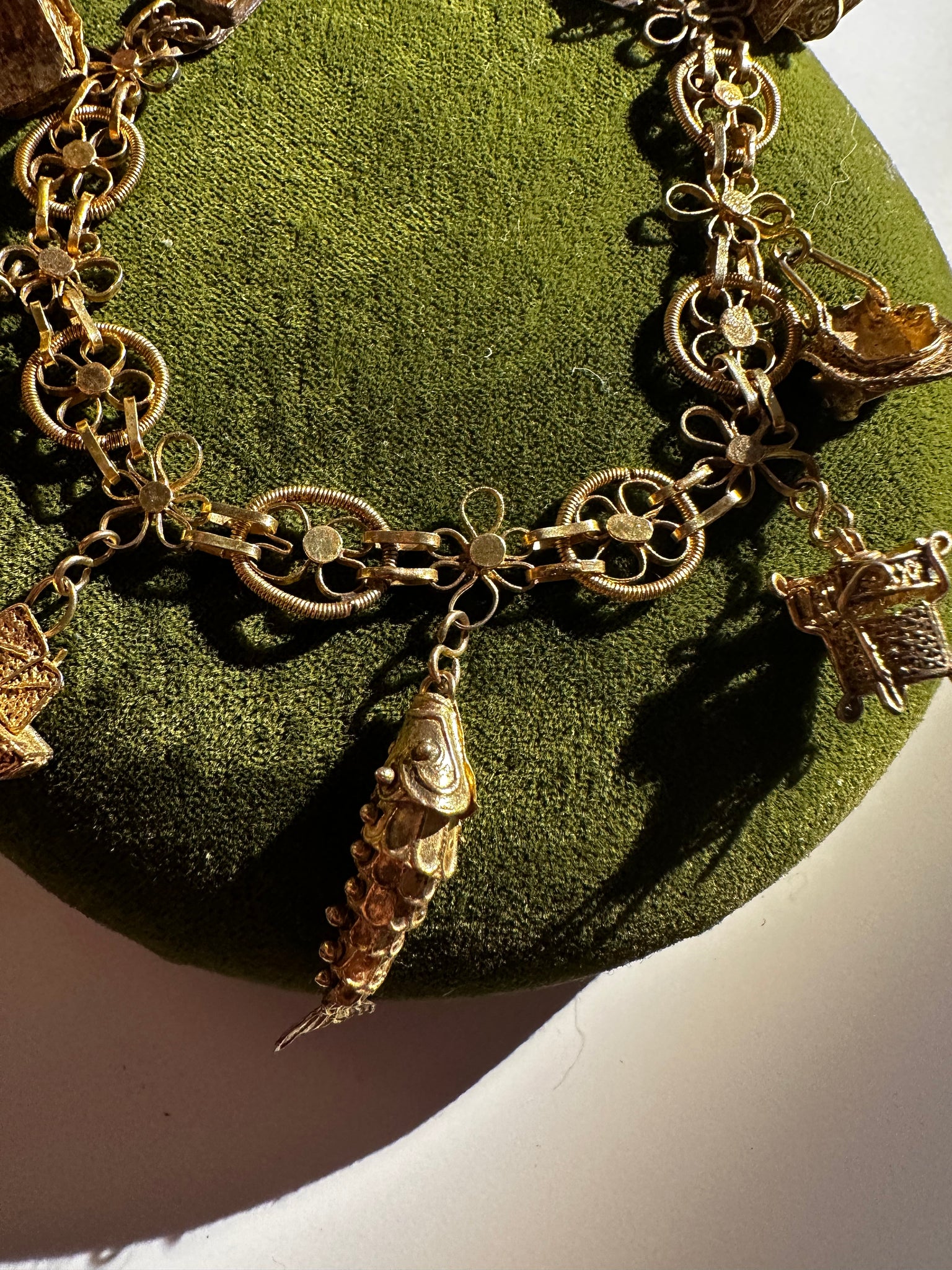 GOLDEN CHARM BRACELET