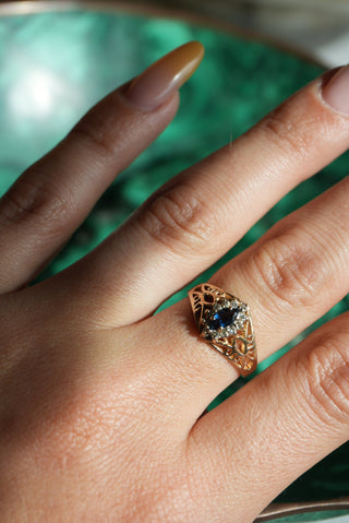 BLUE SAPPHIRE LADY