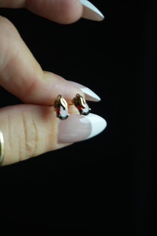 14K GARNET PEAR STUDS