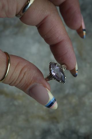 LOOKING GLASS SZ 6