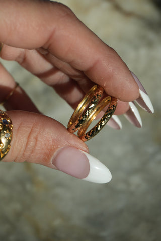 14K ETCHED GOLD BAND