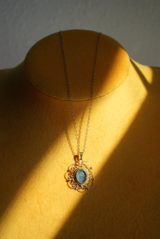 ROMANCE OPALS