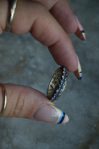 10K TANZANITE INFINITY BAND