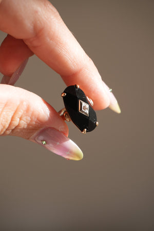CUSHION CUT BLACK ONYX