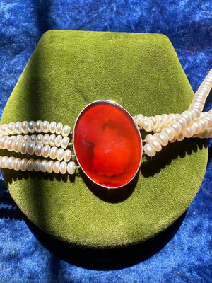 PEARL CAMEO CHOKER