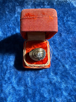 GOLDEN DOME RING