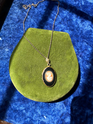 CAMEO LOCKET