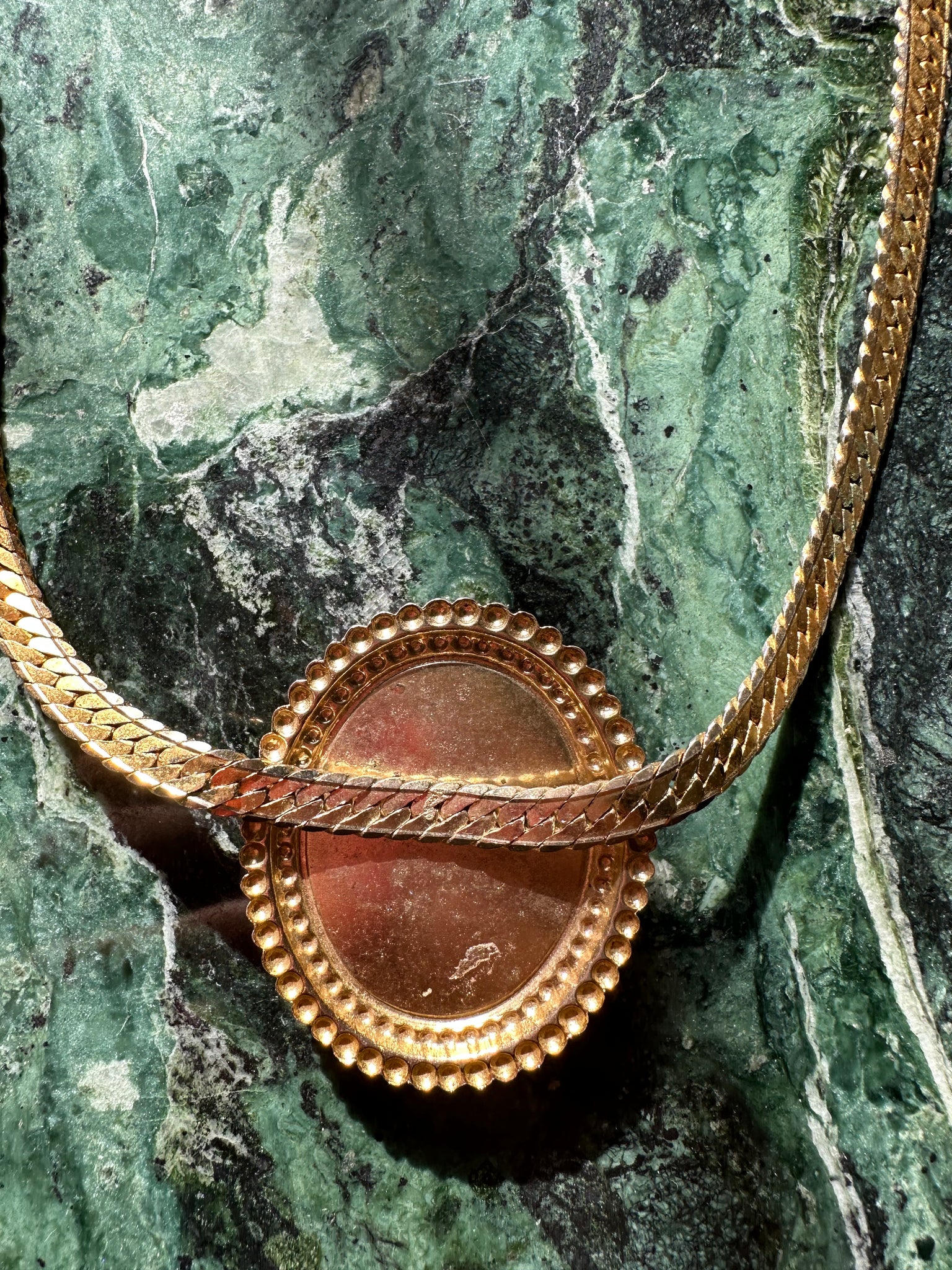 CAMEO NECKLACE