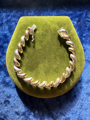 TWO TONED CROISSANT BRACELET