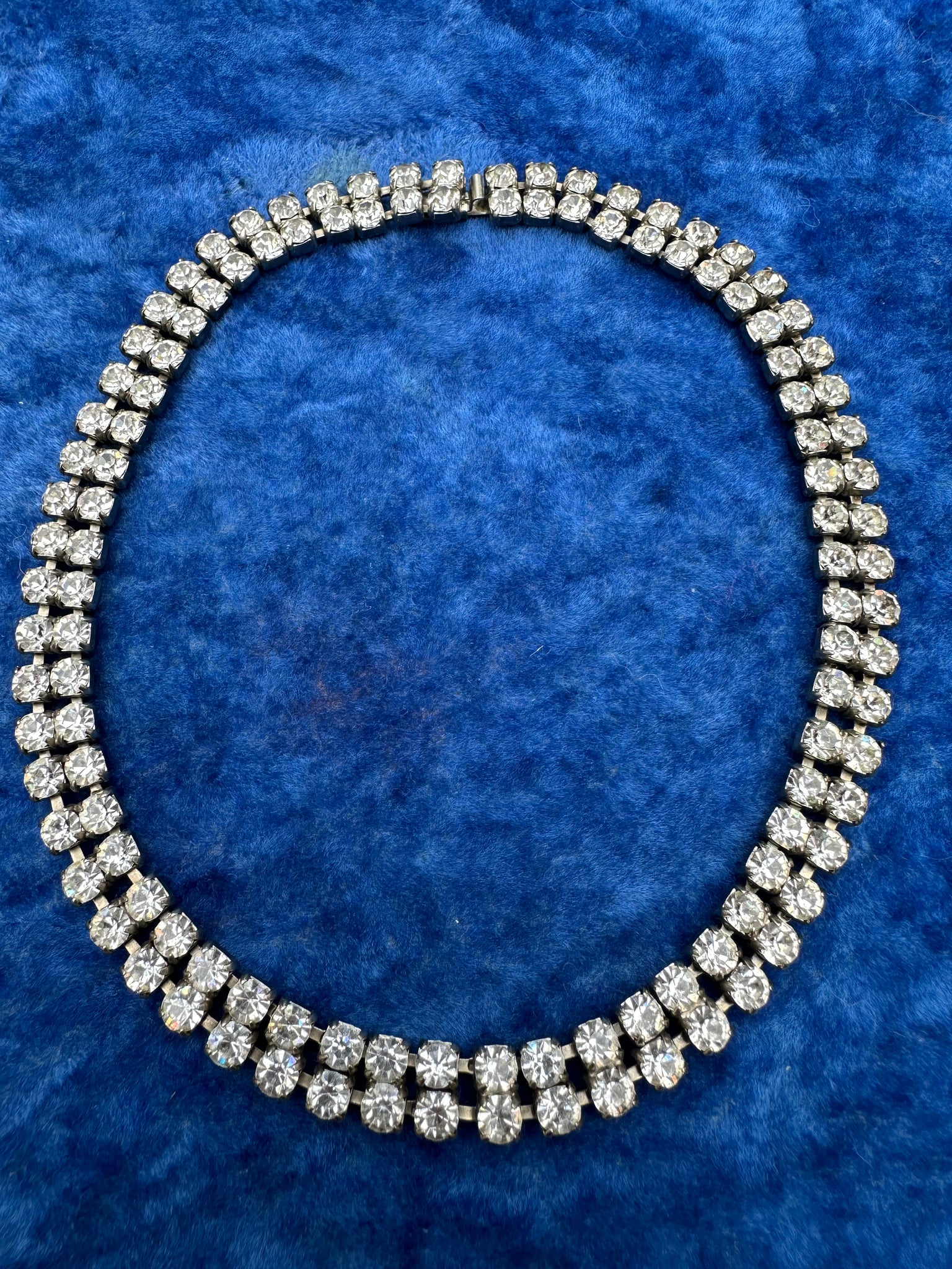 RHINESTONE CHOKER