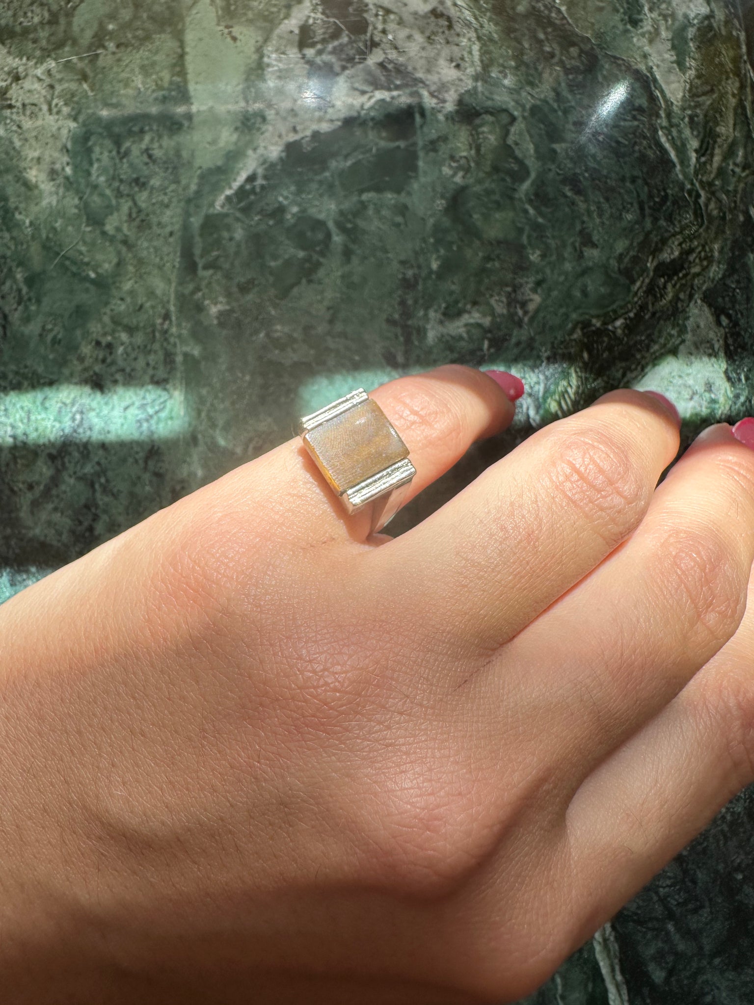 MODERNIST TIGERS EYE SZ 6