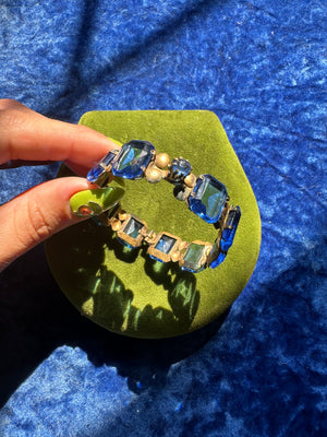 ANTIQUE BANGLE BRACELET