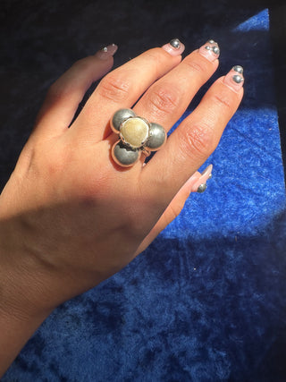 70s FLOWER POWER SZ 8